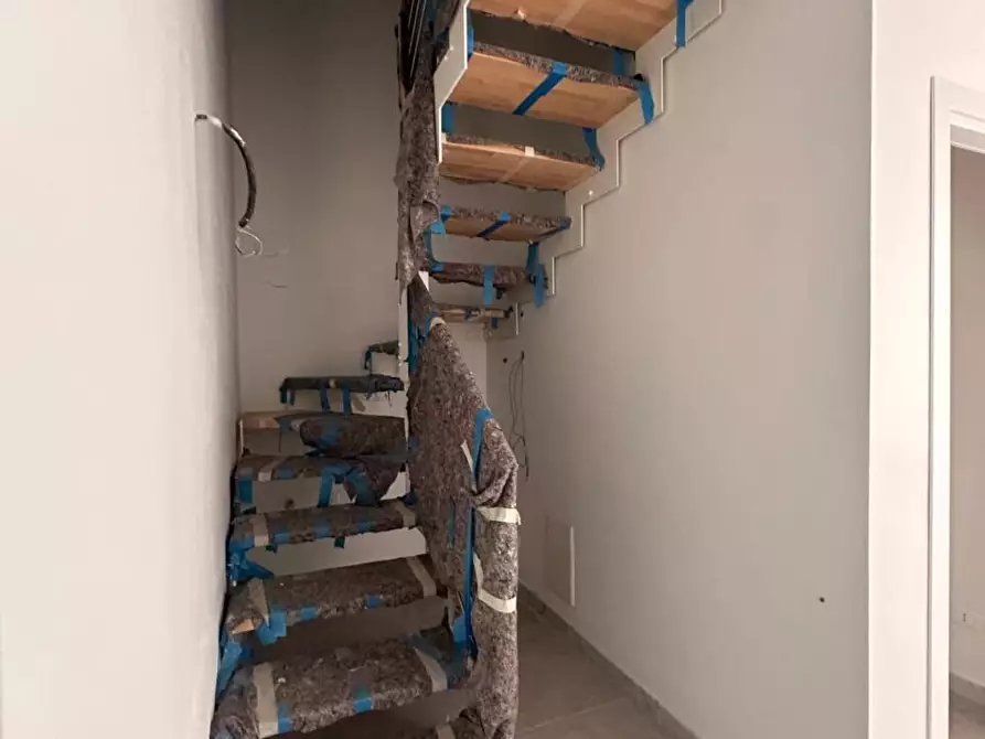 Immagine 12 di Casa semindipendente in vendita  a Ameglia