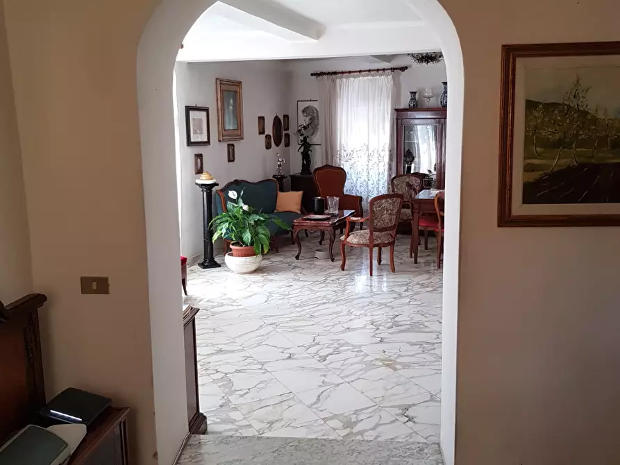 Immagine 29 di Casa indipendente in vendita  a Carrara
