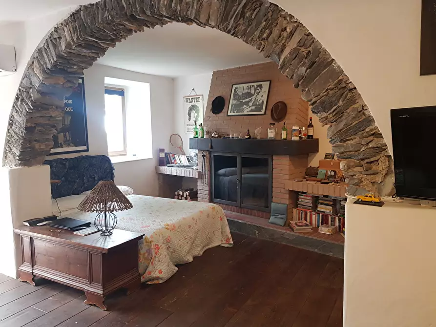 Immagine 13 di Casa indipendente in vendita  a Carrara