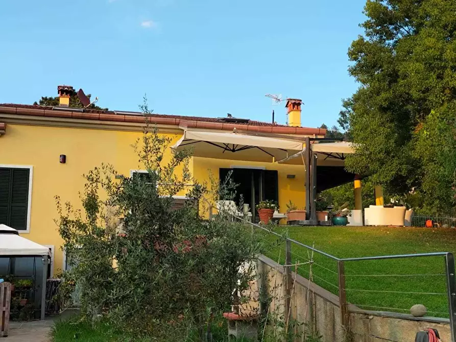 Immagine 49 di Terratetto in vendita  a Castelnuovo Magra