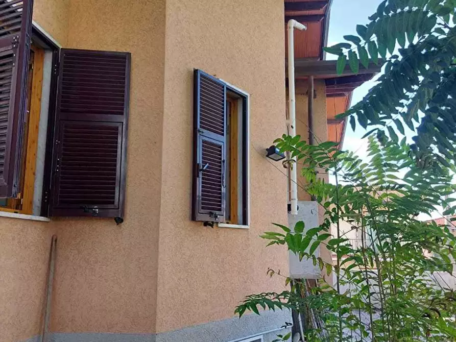 Immagine 33 di Villa in vendita  a Castelnuovo Magra