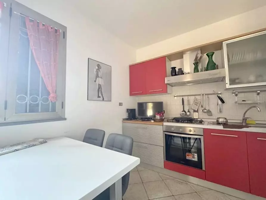 Immagine 14 di Villa in vendita  a Viareggio