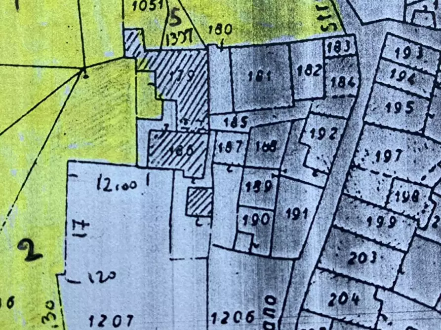 Immagine 3 di Rustico / casale in vendita  a Ortonovo