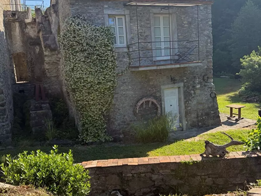 Immagine 73 di Casa colonica in vendita  a Castelnuovo Magra