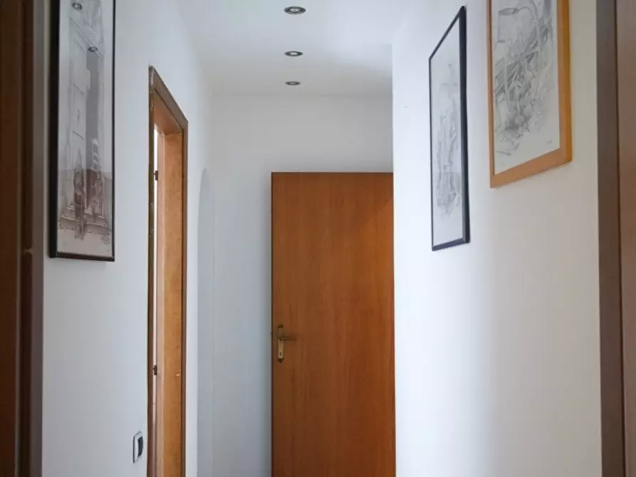 Immagine 7 di Appartamento in vendita  a Ortonovo