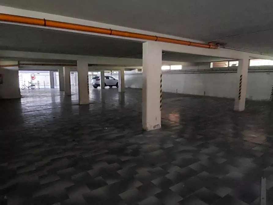 Immagine 43 di Terratetto in vendita  a Massa