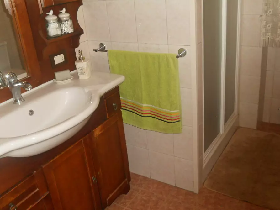 Immagine 33 di Terratetto in vendita  a Ortonovo