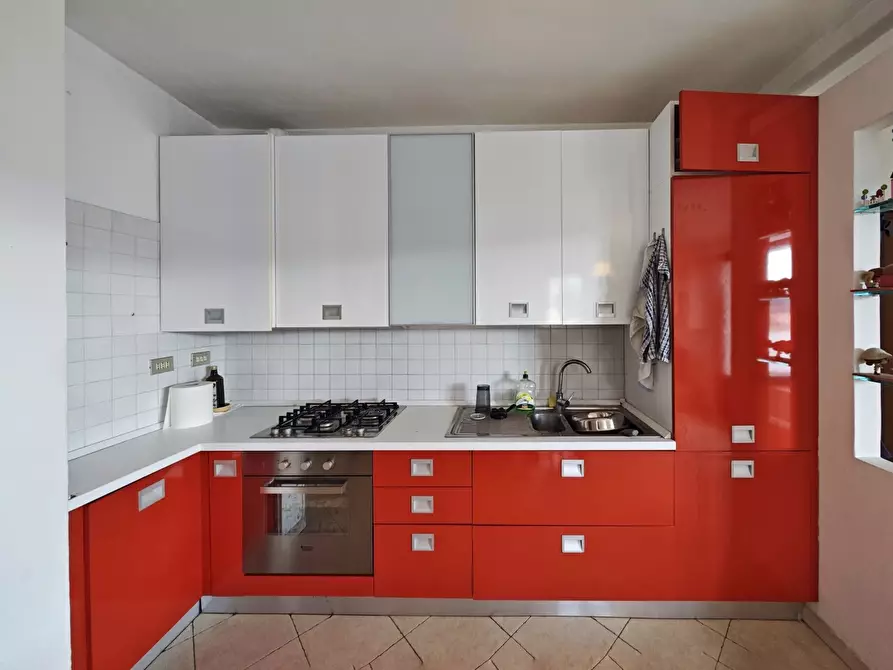 Immagine 15 di Appartamento in vendita  a Sarzana