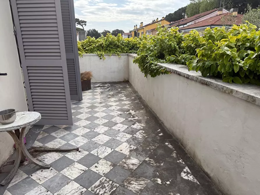 Immagine 40 di Casa indipendente in vendita  a Carrara