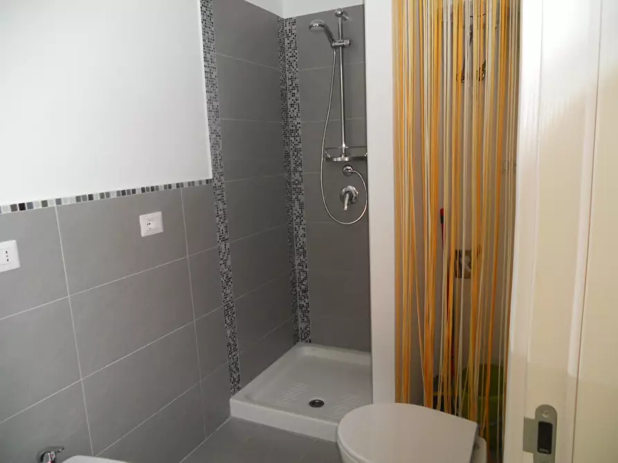 Immagine 11 di Appartamento in vendita  a Lerici