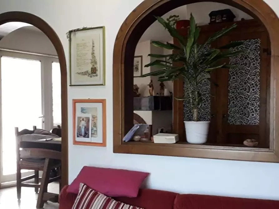 Immagine 4 di Casa semindipendente in vendita  a Carrara