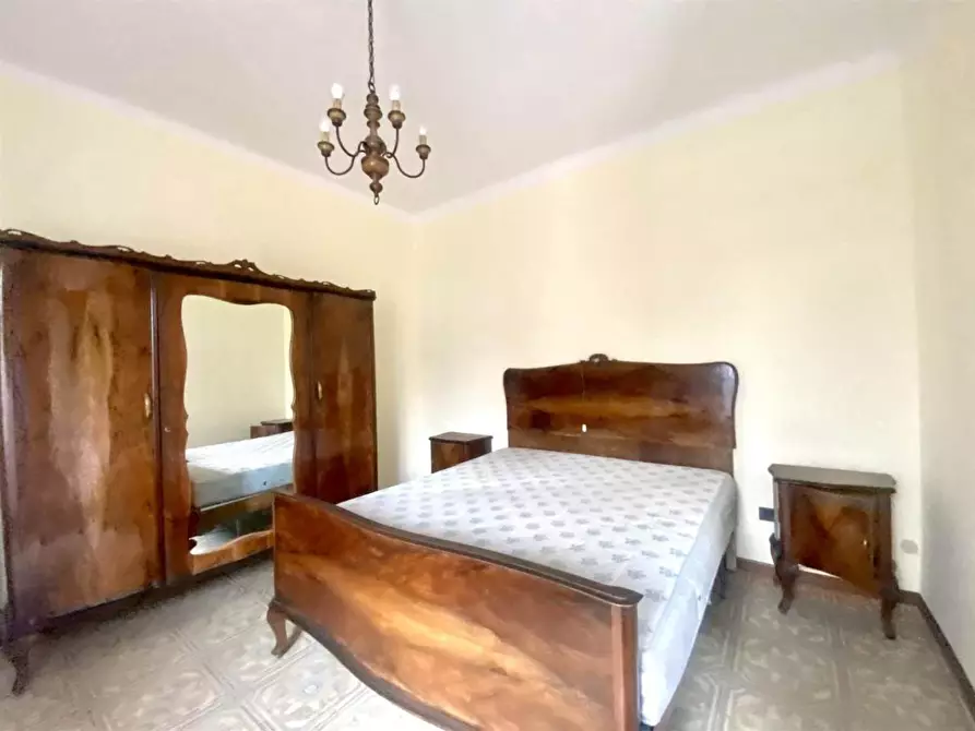 Immagine 3 di Appartamento in vendita  a Ortonovo