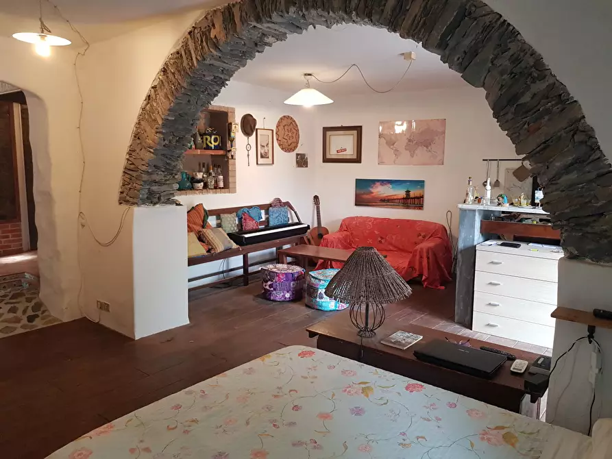 Immagine 5 di Casa semindipendente in vendita  a Carrara