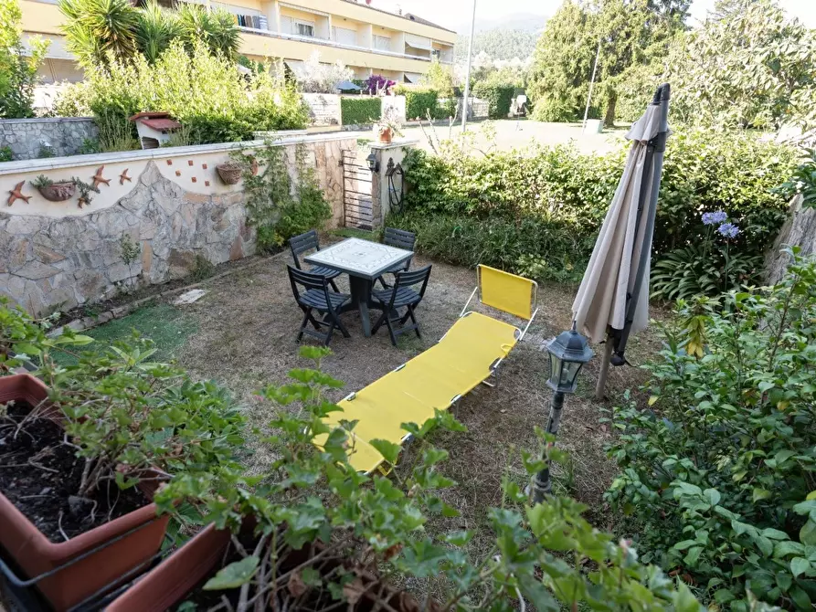 Immagine 28 di Terratetto in vendita  a Ortonovo