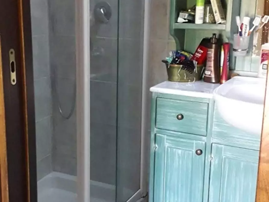 Immagine 2 di Casa semindipendente in vendita  a Carrara