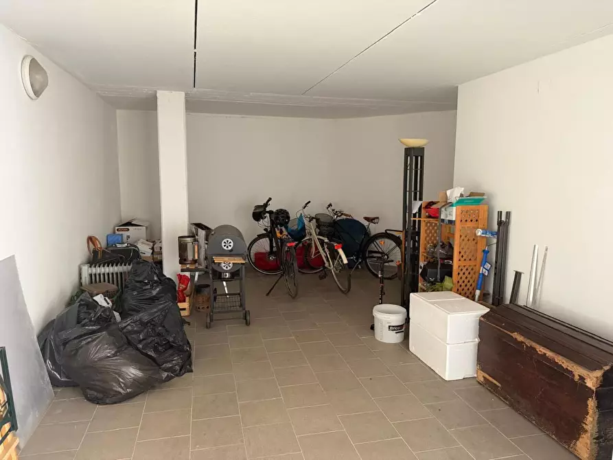 Immagine 35 di Villa in vendita  a Ortonovo