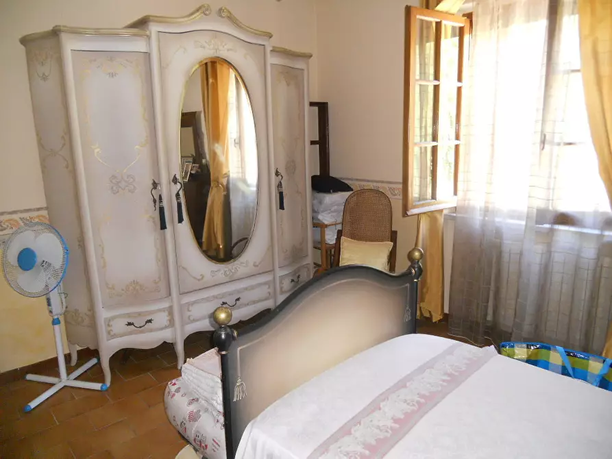 Immagine 23 di Terratetto in vendita  a Castelnuovo Magra