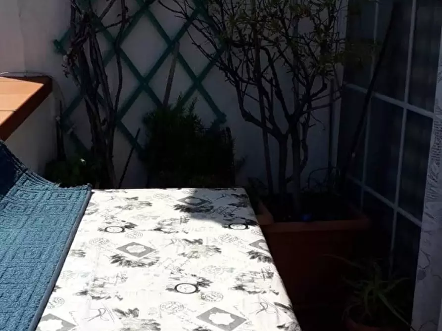 Immagine 9 di Casa semindipendente in vendita  a Carrara