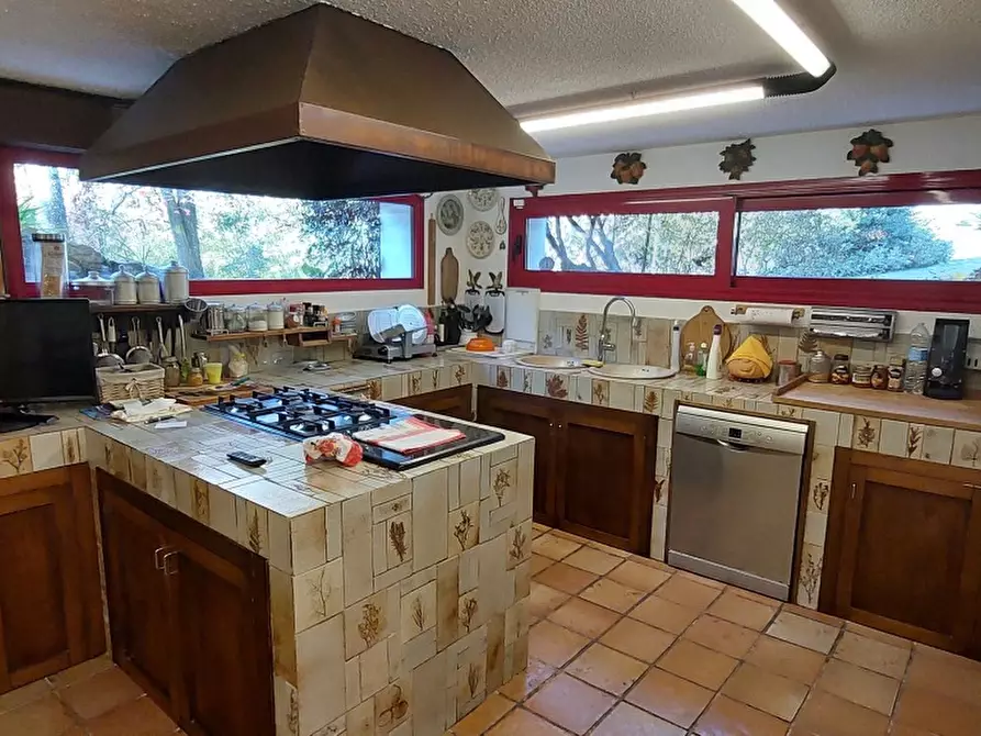 Immagine 26 di Villa in vendita  a Sarzana