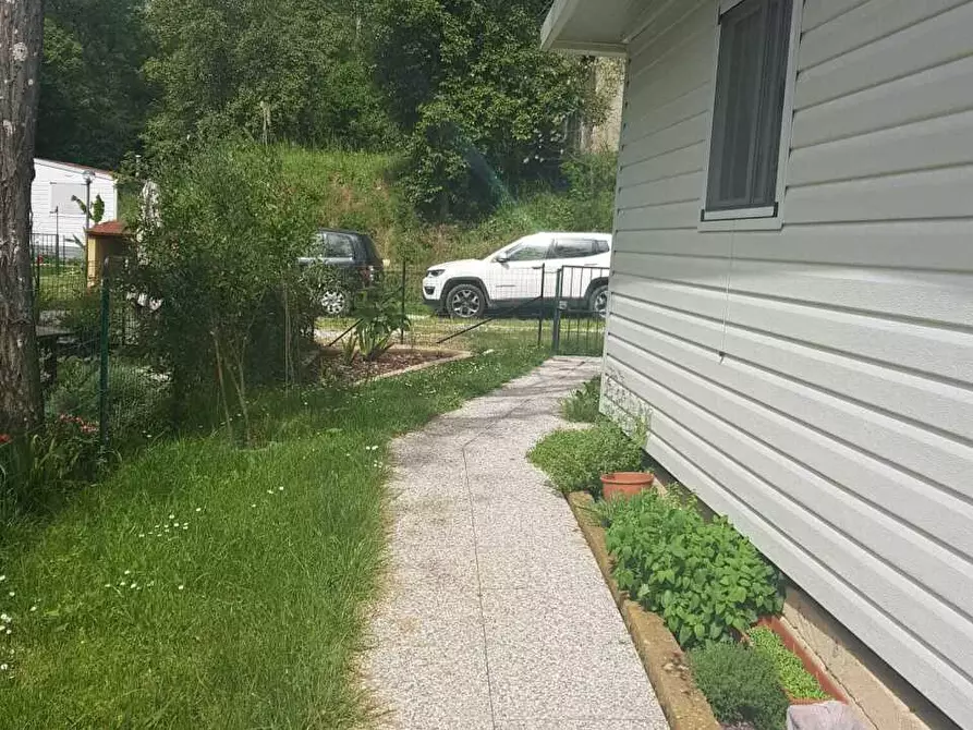 Immagine 3 di Casa indipendente in vendita  a Castelnuovo Magra