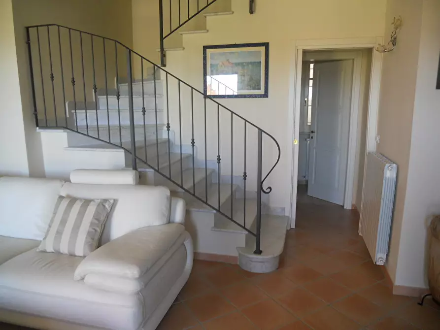 Immagine 7 di Terratetto in vendita  a Castelnuovo Magra