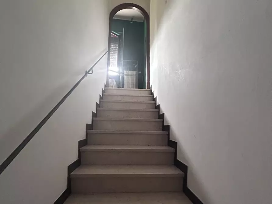 Immagine 2 di Casa semindipendente in vendita  a Ortonovo