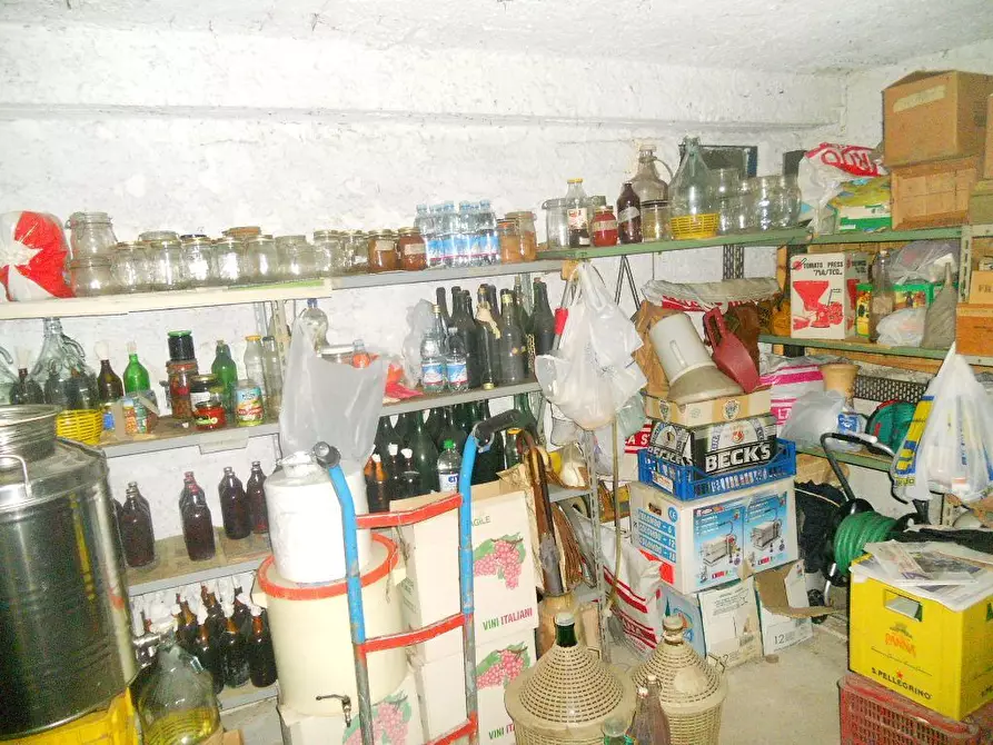 Immagine 8 di Villa in vendita  a Castelnuovo Magra