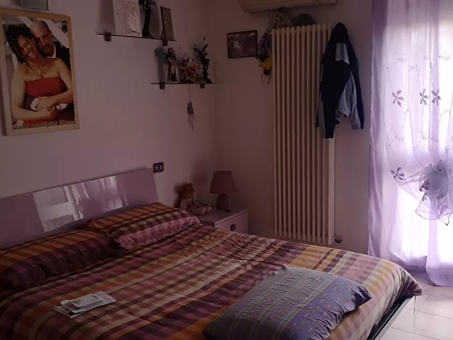 Immagine 22 di Villa in vendita  a Massa