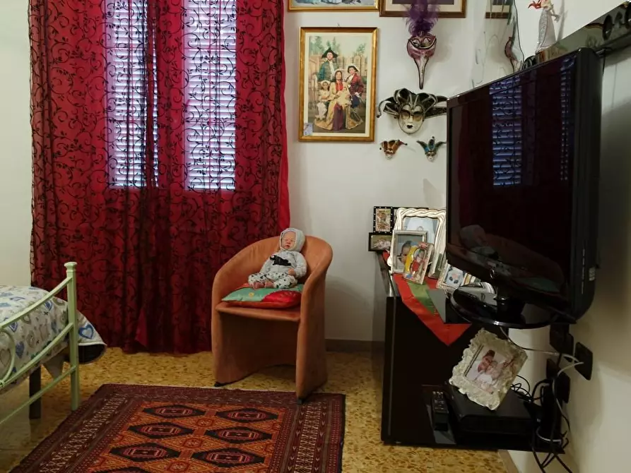 Immagine 23 di Casa semindipendente in vendita  a Ortonovo