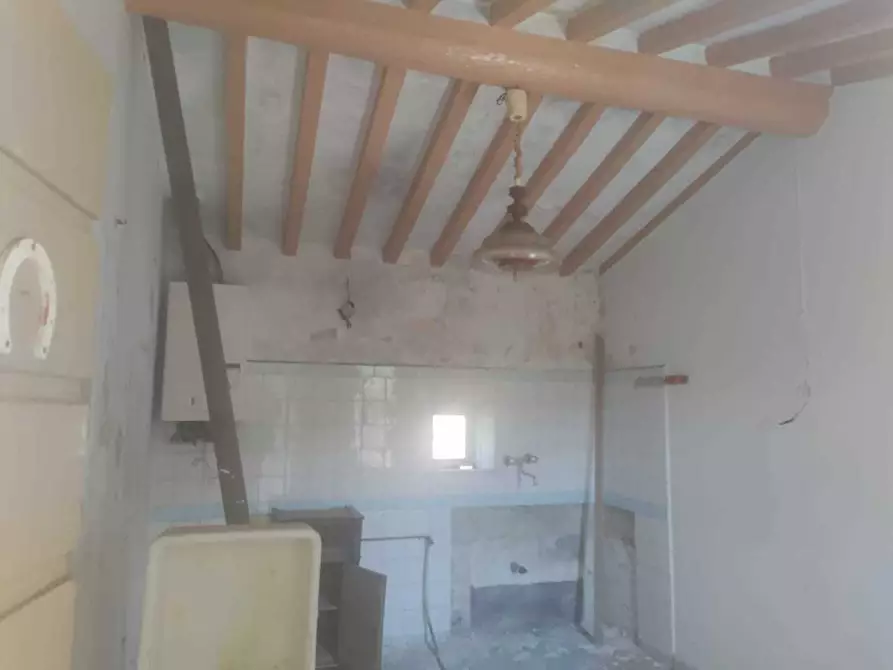 Immagine 7 di Casa semindipendente in vendita  a Carrara