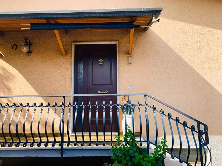 Immagine 41 di Villa in vendita  a Castelnuovo Magra