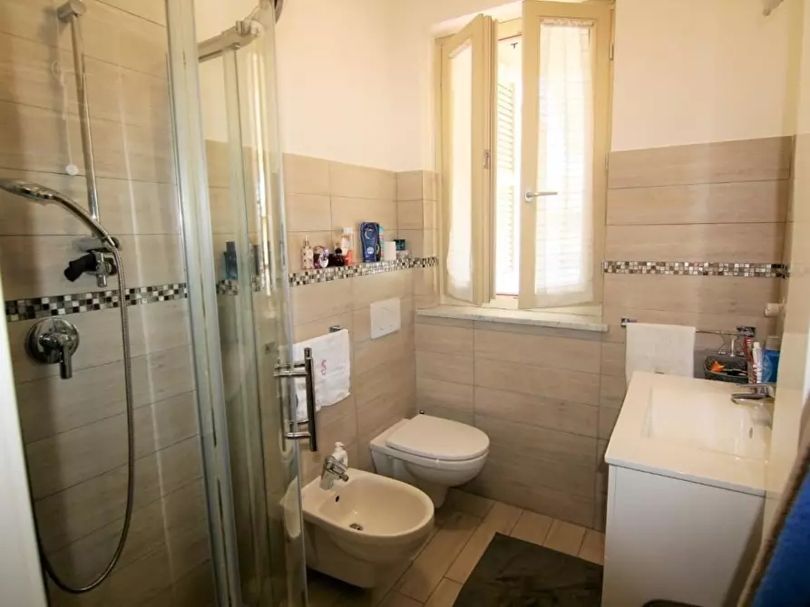 Immagine 3 di Appartamento in vendita  a Carrara