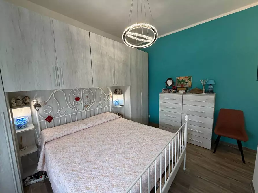 Immagine 8 di Appartamento in vendita  a Ortonovo