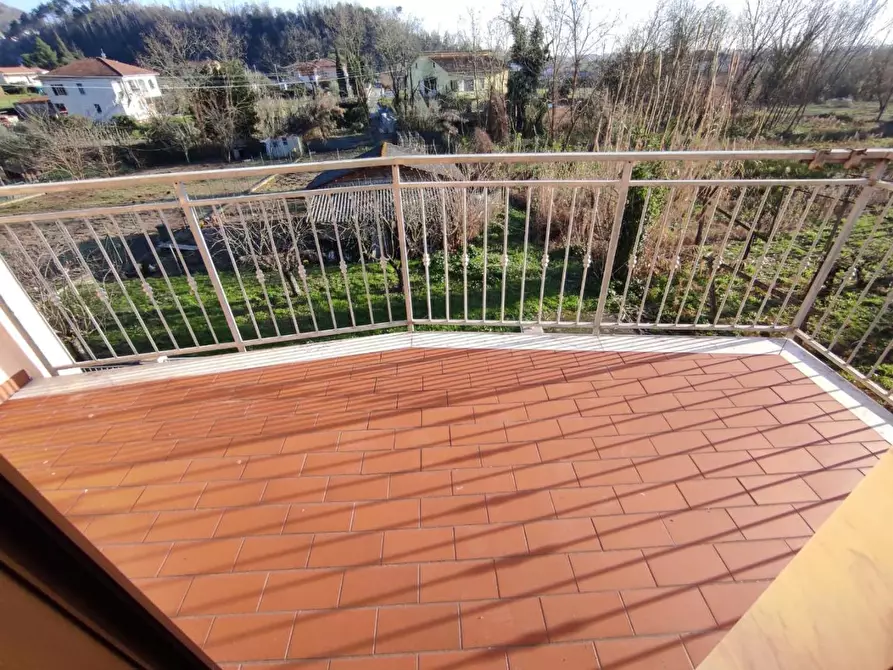 Immagine 4 di Casa semindipendente in vendita  a Ortonovo