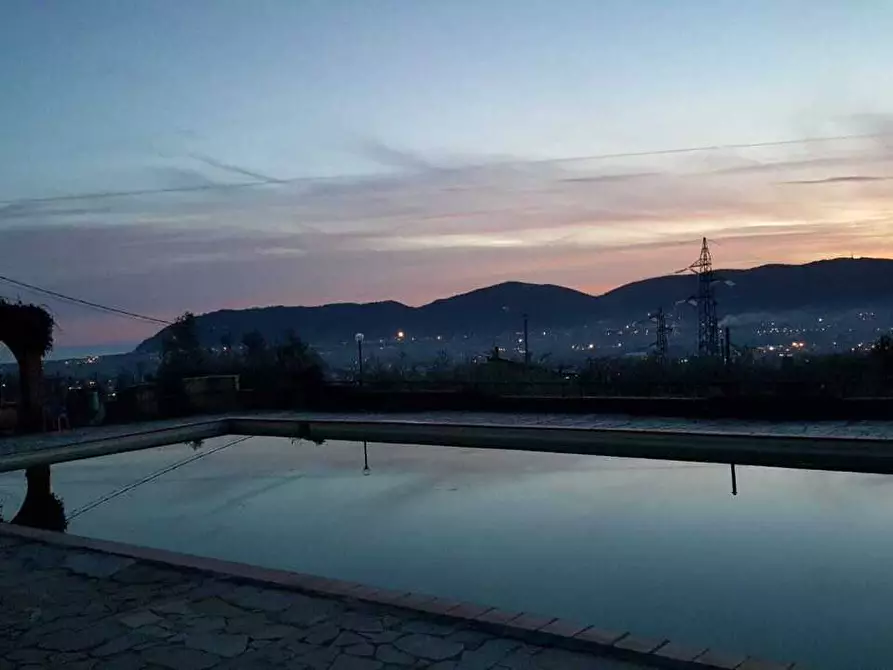 Immagine 15 di Casa indipendente in vendita  a Castelnuovo Magra