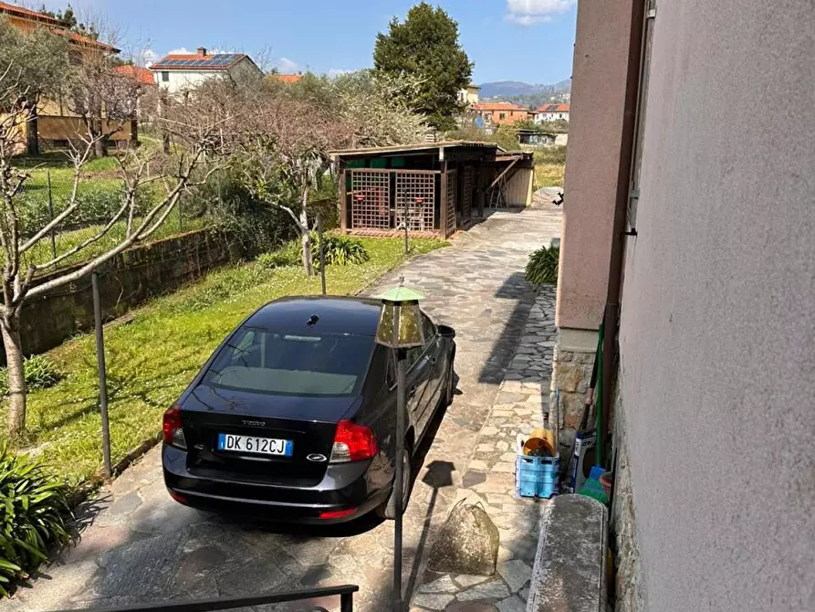 Immagine 34 di Casa semindipendente in vendita  a Castelnuovo Magra