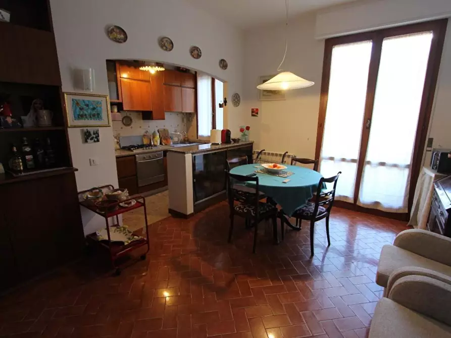 Immagine 24 di Appartamento in vendita  a Lerici