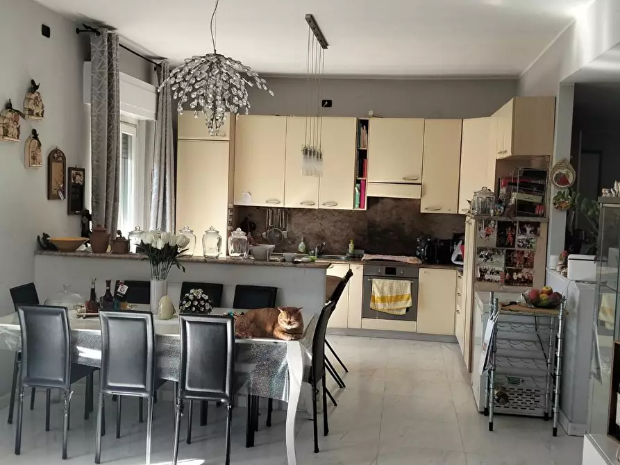 Immagine 2 di Appartamento in vendita  a Castelnuovo Magra