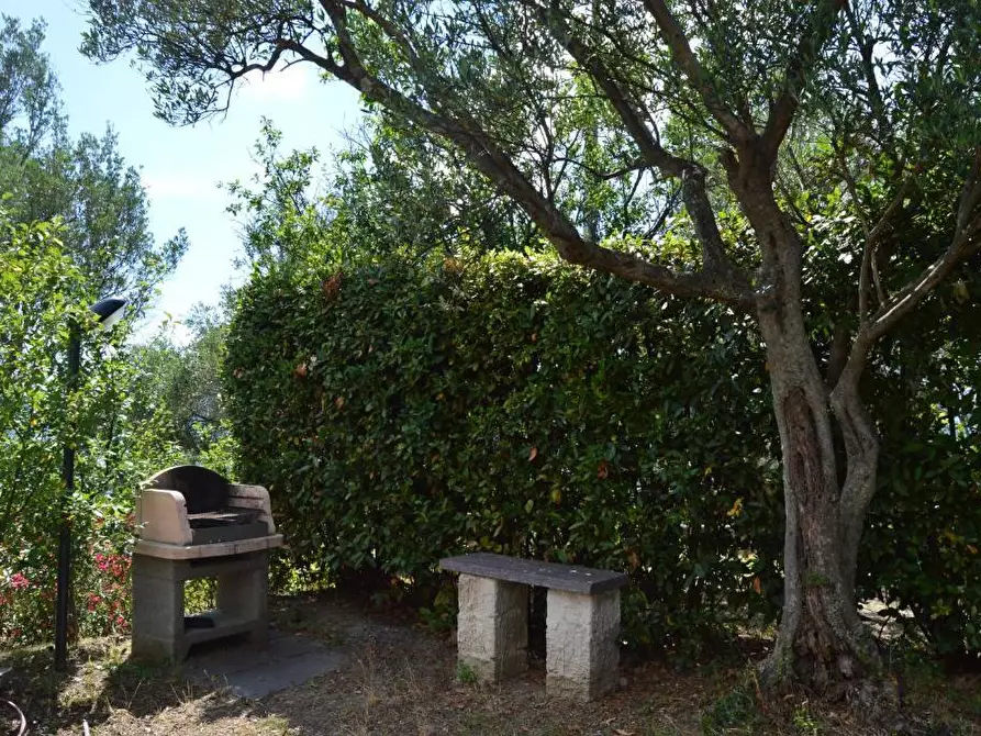 Immagine 32 di Villa in vendita  a Castelnuovo Magra