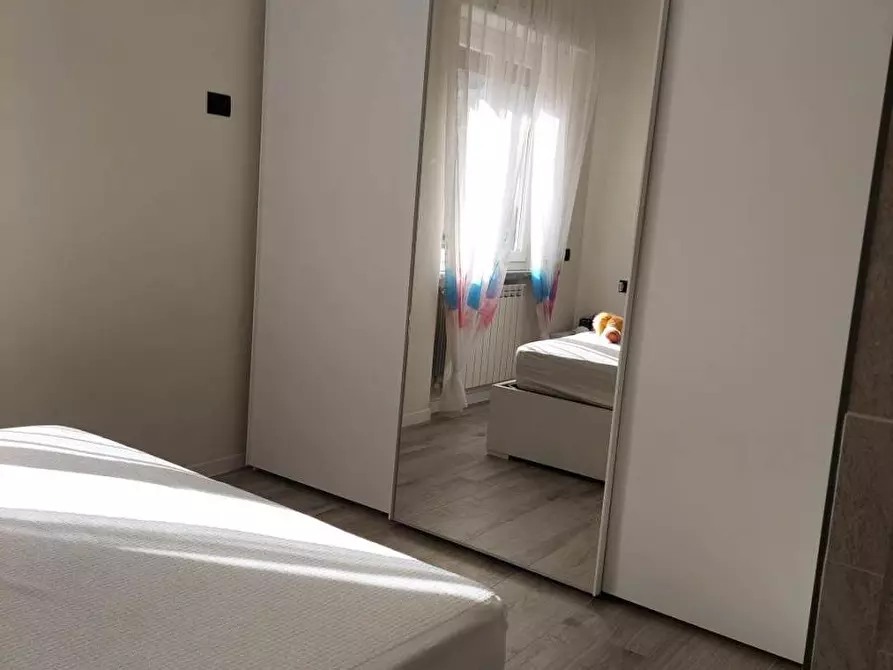 Immagine 2 di Appartamento in vendita  a Carrara