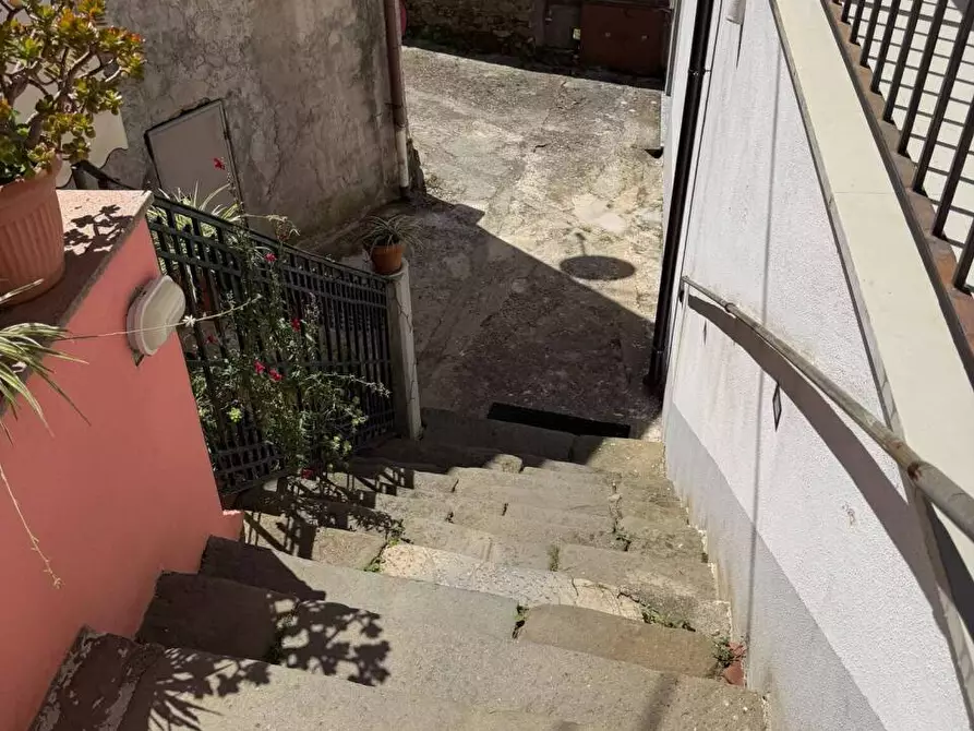 Immagine 27 di Terratetto in vendita  a Ortonovo