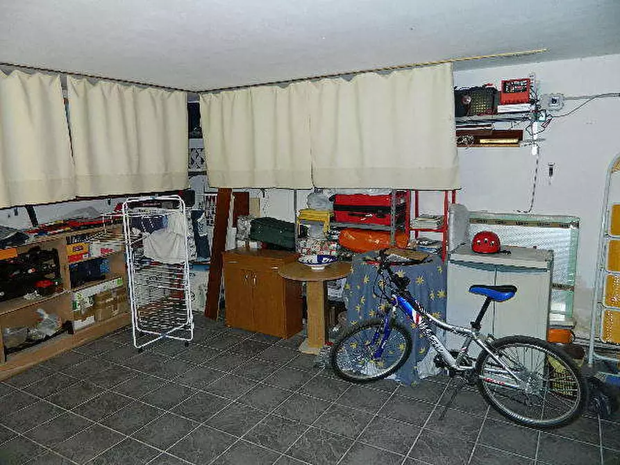 Immagine 18 di Casa semindipendente in vendita  a Ameglia