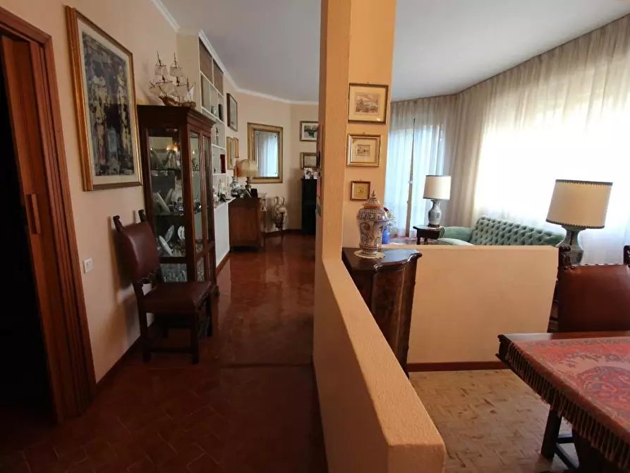 Immagine 17 di Appartamento in vendita  a Lerici