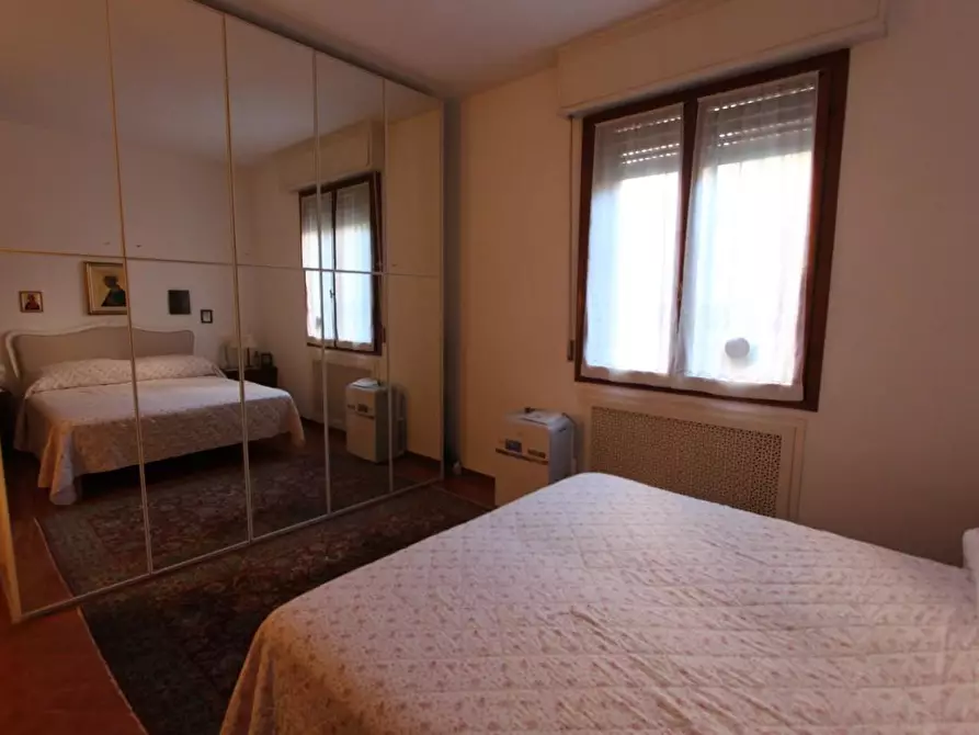 Immagine 29 di Appartamento in vendita  a Lerici