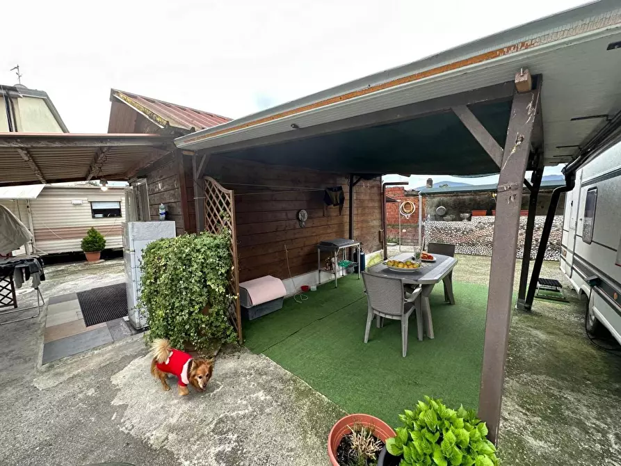 Immagine 2 di Casa indipendente in vendita  a Castelnuovo Magra