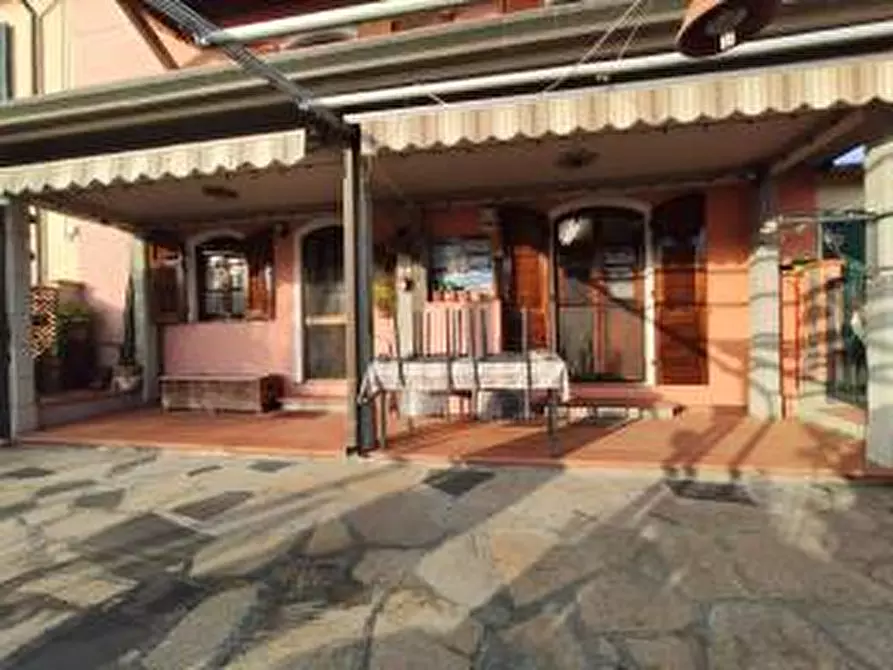 Immagine 11 di Terratetto in vendita  a Castelnuovo Magra