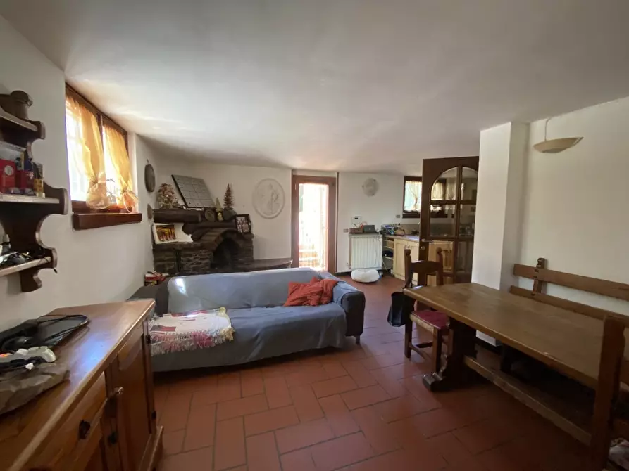 Immagine 4 di Casa semindipendente in vendita  a Castelnuovo Magra