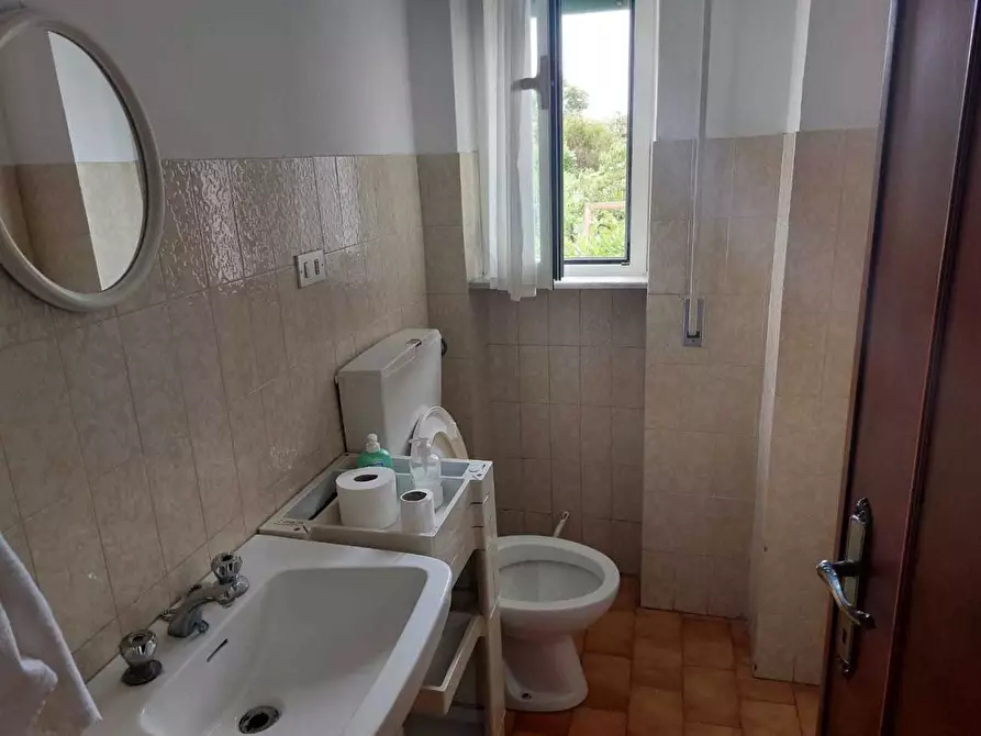 Immagine 16 di Casa semindipendente in vendita  a Ortonovo