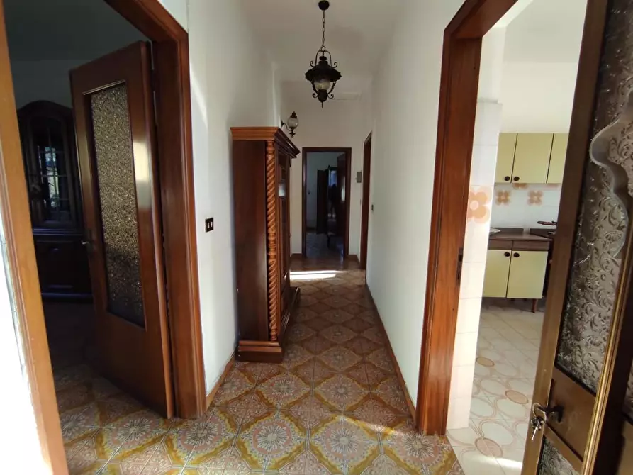 Immagine 15 di Casa semindipendente in vendita  a Ortonovo