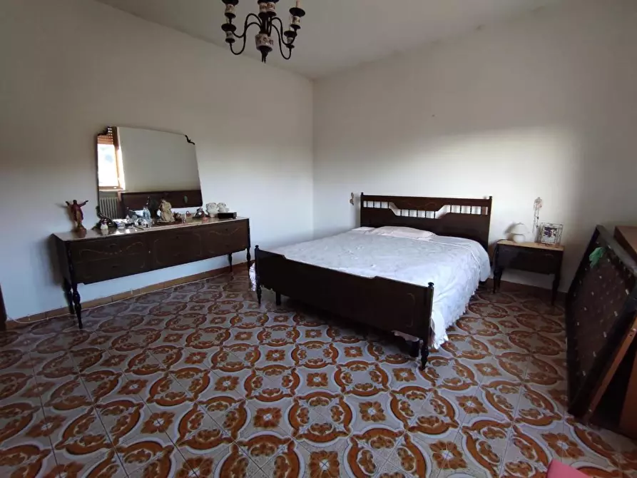 Immagine 3 di Casa semindipendente in vendita  a Ortonovo